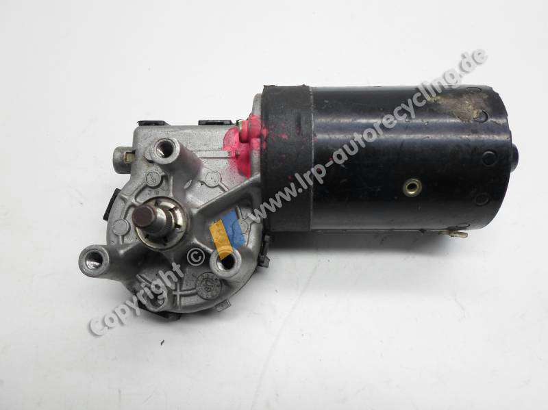 Audi A4 B5 Bj.1998 Wischermotor vorn Bosch 0390241132 8D1955023D